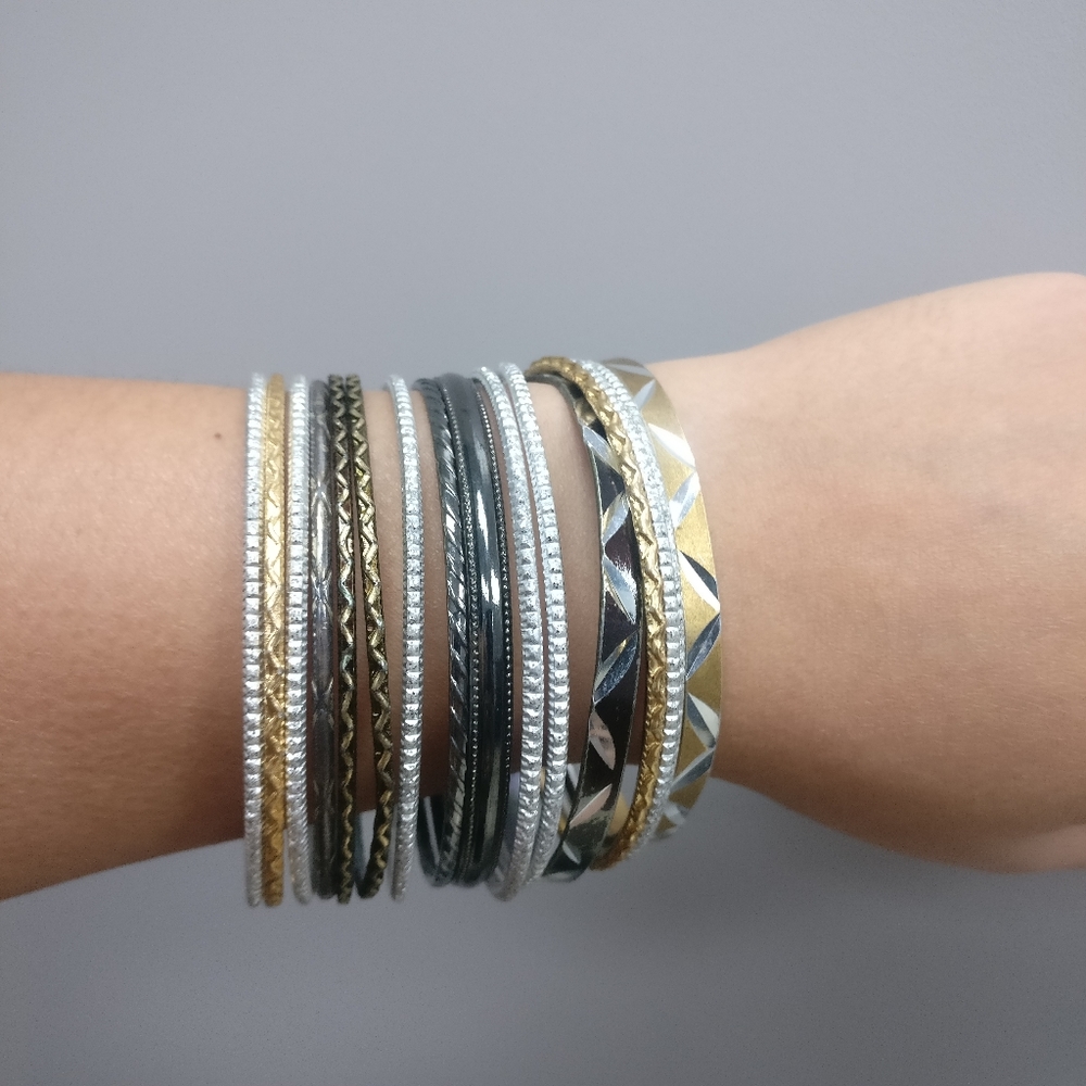 ✨Set of metallic bracelets